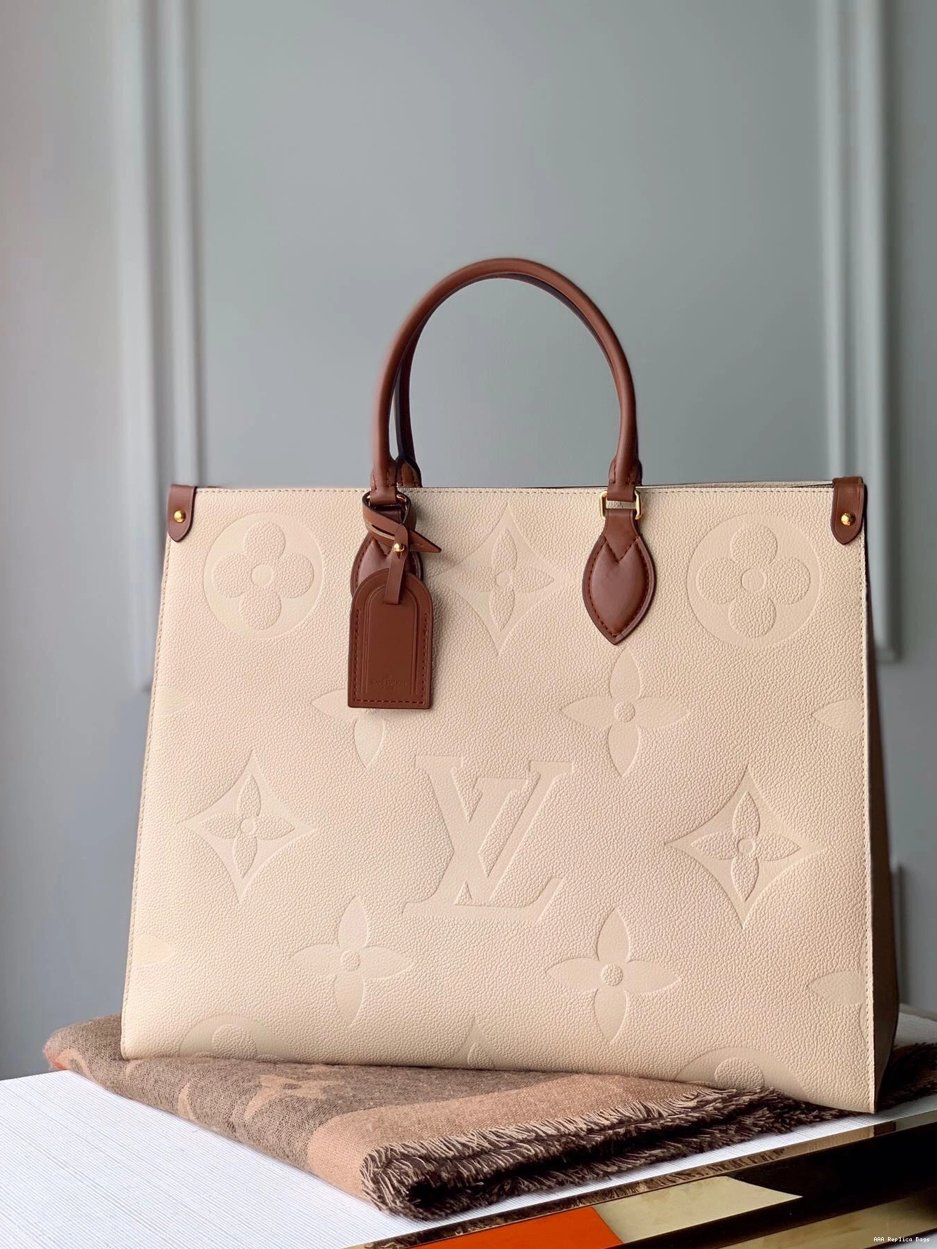 Aaa replica ru VUITTON CABAS LOUIS ONTHEGO GM 0816